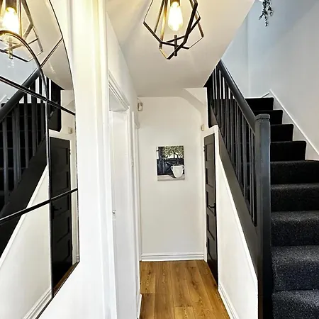 Cosy 3 Bed Near Nec & Bhx Dom wakacyjny *